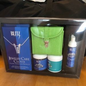 2 in 1! Blitz kit with hard case jewelry case purse & cleaning kits
